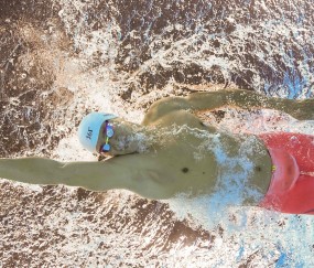 开云体育登录-恩比德统治攻防成胜负手，雄鹿体系碾压火箭显冠军底蕴