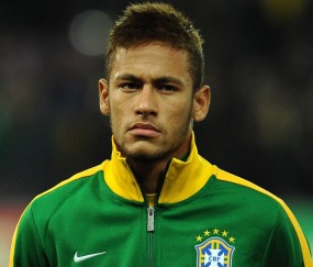 开云体育平台APP-年度焦点之战之夜，库尔图瓦关键节点连续得分，铸就门神传奇