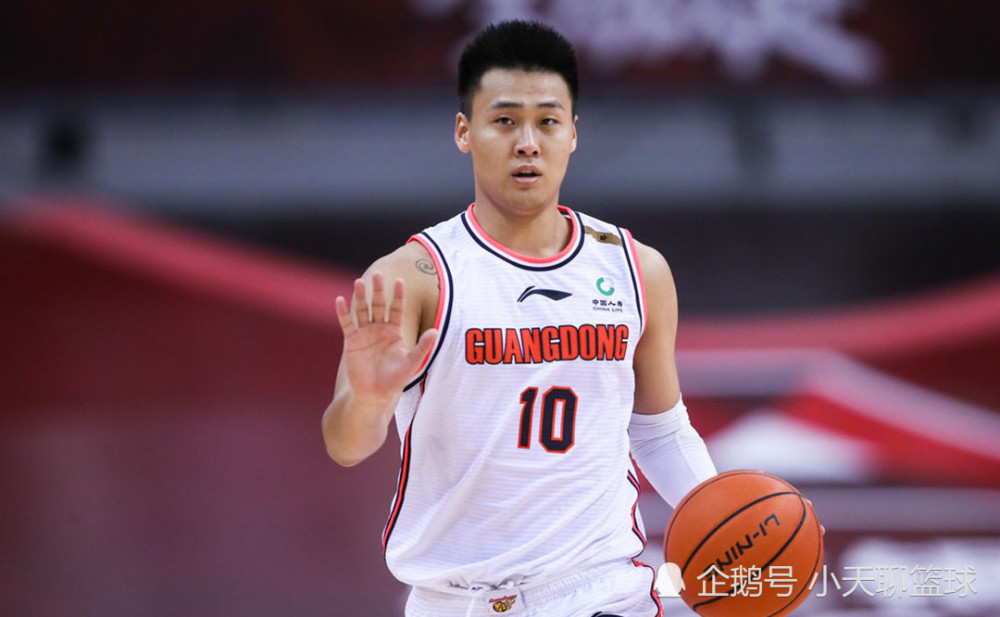 热火险胜雷霆，易建联关键制胜