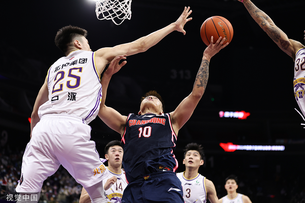 上海战胜山东，夺得关键一战