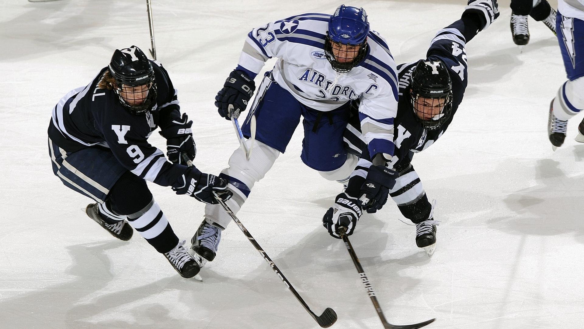 铁壁围城,骑士窒息式防守如何绞杀猛龙进攻体系