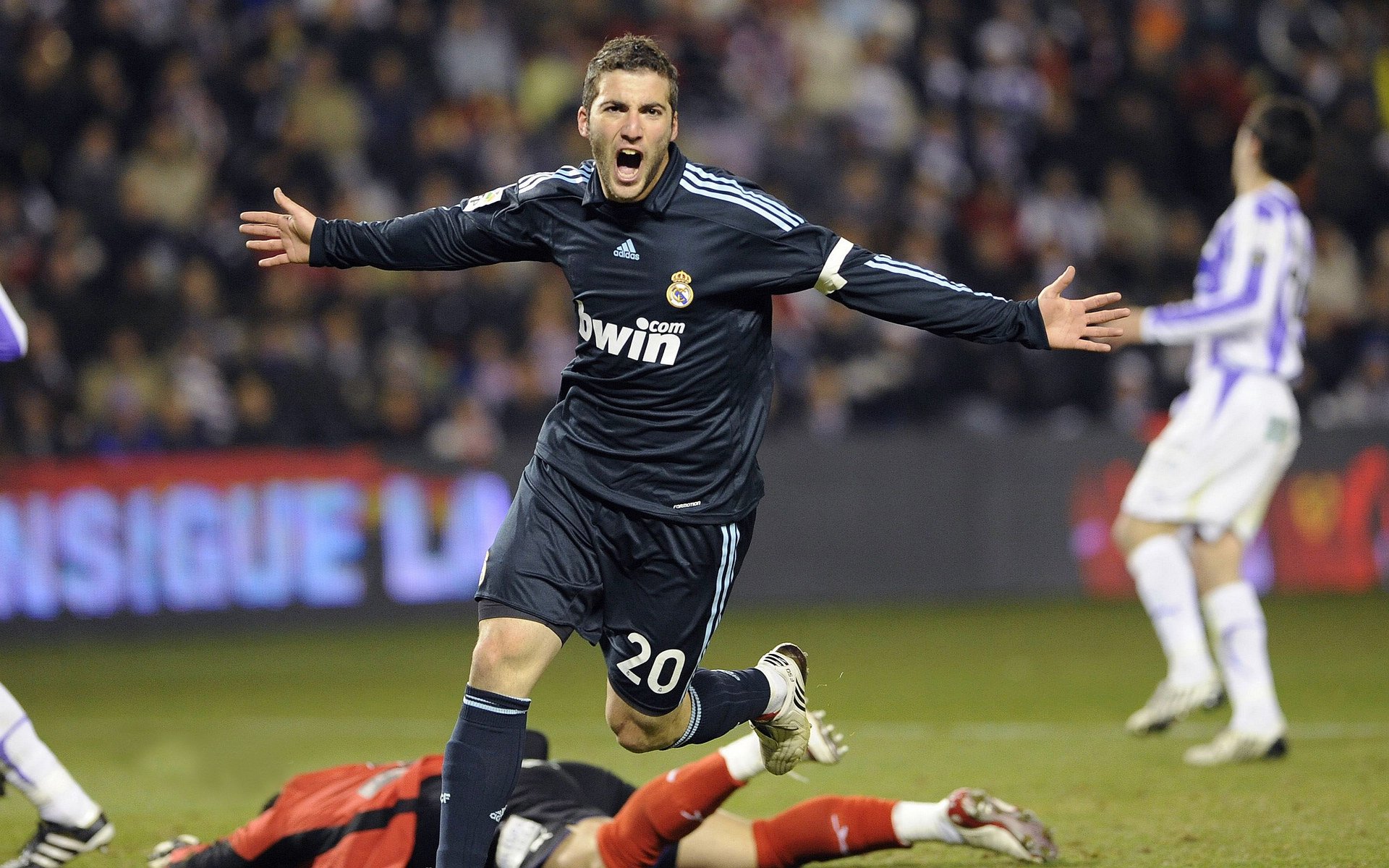 世界排名争夺战之夜，萨卡比赛走势一手掌控