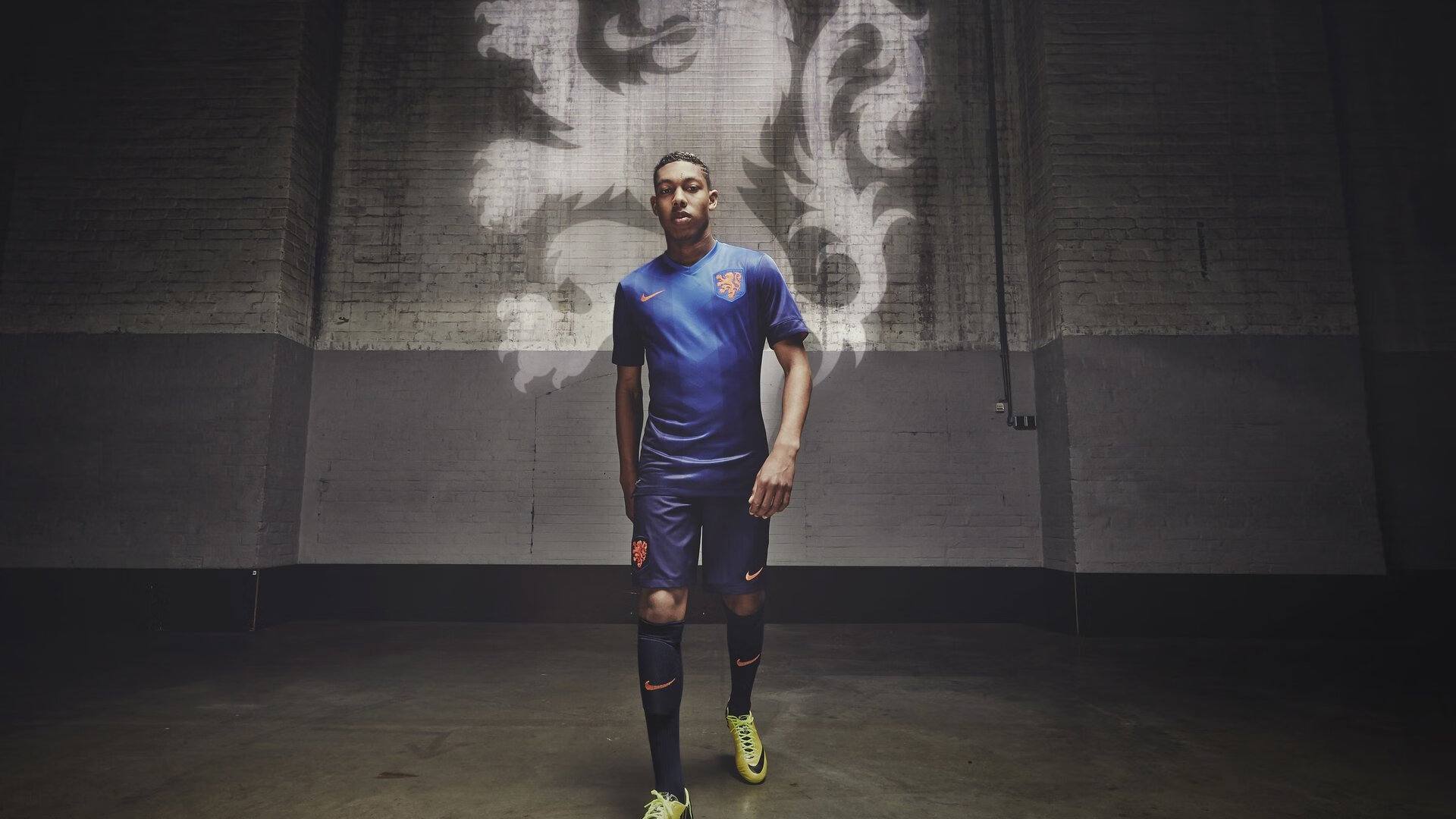 绿茵场上的乒乓精神,英格兰队鏖战奥地利队,许昕状态火热启示录